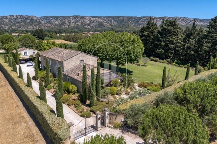 Image No.1-5 Bed House for sale