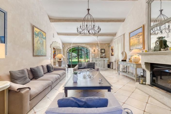 Image No.5-5 Bed House for sale