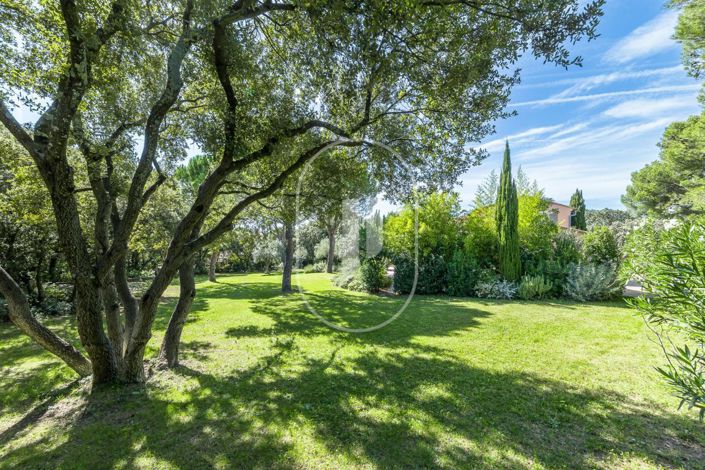 Image No.14-5 Bed House for sale