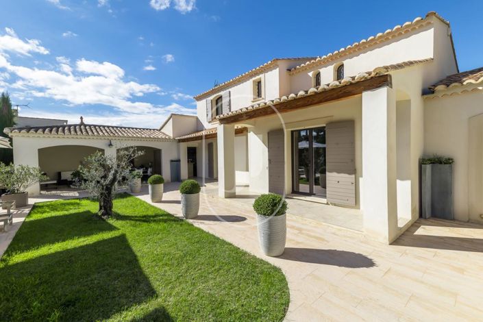 Image No.2-Maison de 4 chambres à vendre à Lagnes