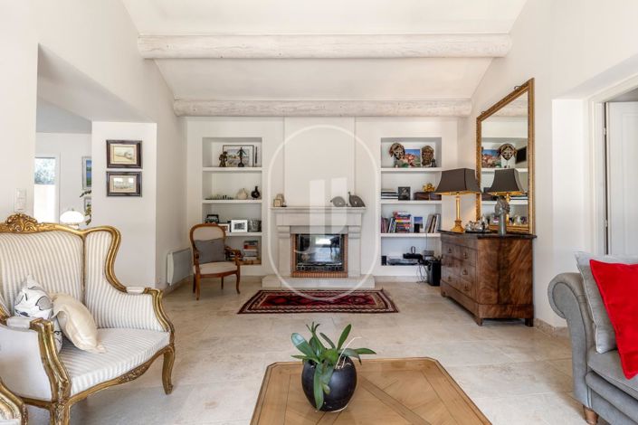 Image No.3-Maison de 4 chambres à vendre à Lagnes