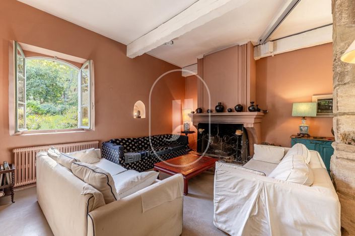 Image No.4-6 Bed House for sale