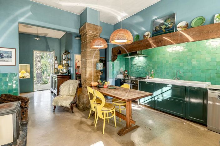 Image No.5-6 Bed House for sale