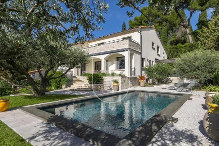 Image No.1-5 Bed House for sale