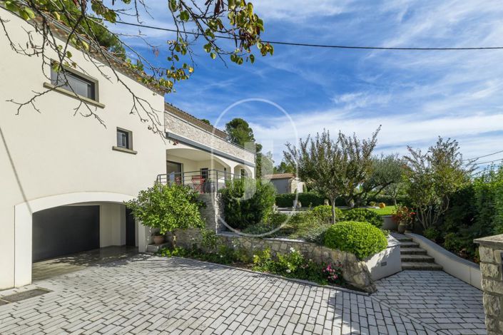 Image No.14-5 Bed House for sale