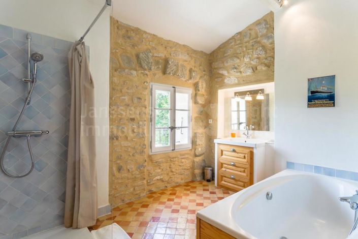 Image No.9-4 Bed House for sale