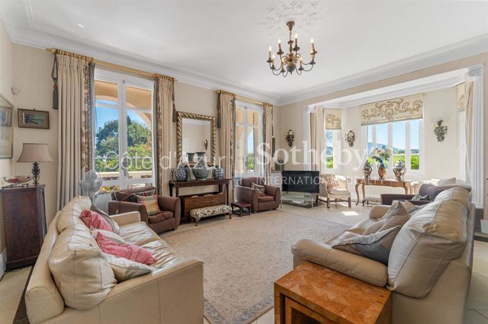 Image No.1-7 Bed House for sale