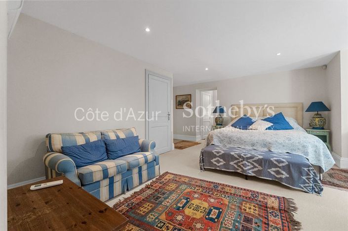 Image No.17-7 Bed House for sale