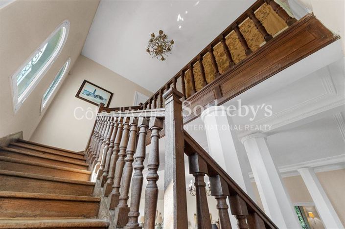 Image No.20-7 Bed House for sale