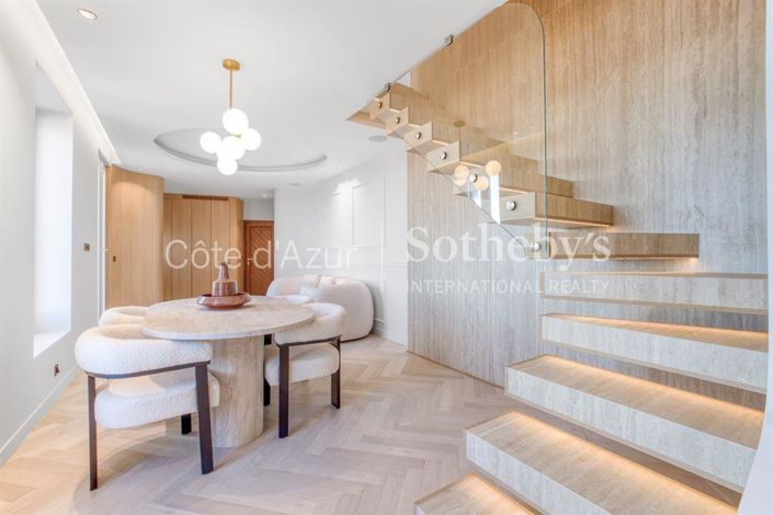 Image No.1-2 Bed House for sale