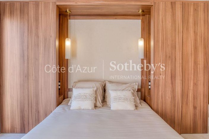 Image No.17-2 Bed House for sale