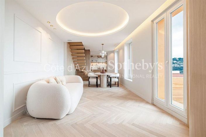 Image No.6-2 Bed House for sale