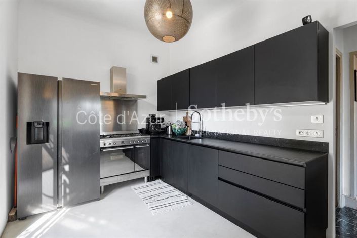 Image No.6-4 Bed House for sale