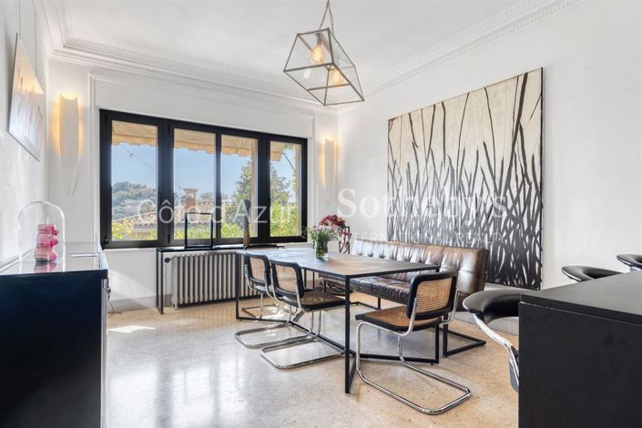 Image No.8-4 Bed House for sale