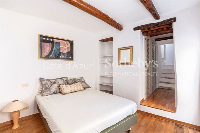 Image No.17-2 Bed House for sale