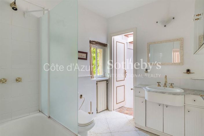 Image No.18-2 Bed House for sale