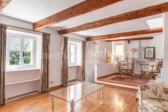 Image No.8-2 Bed House for sale