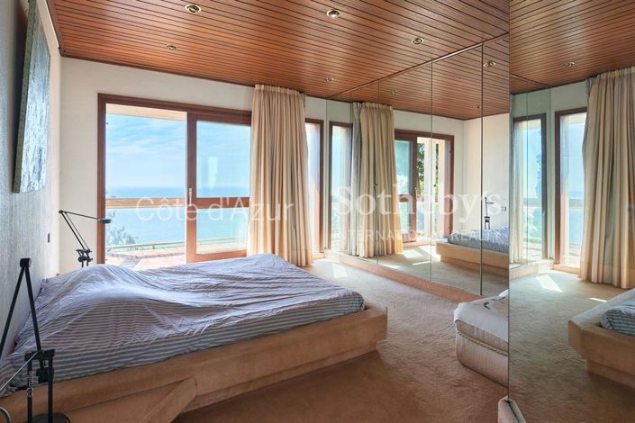 Image No.10-4 Bed Property for sale