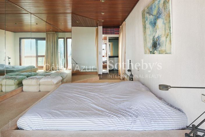 Image No.11-4 Bed Property for sale