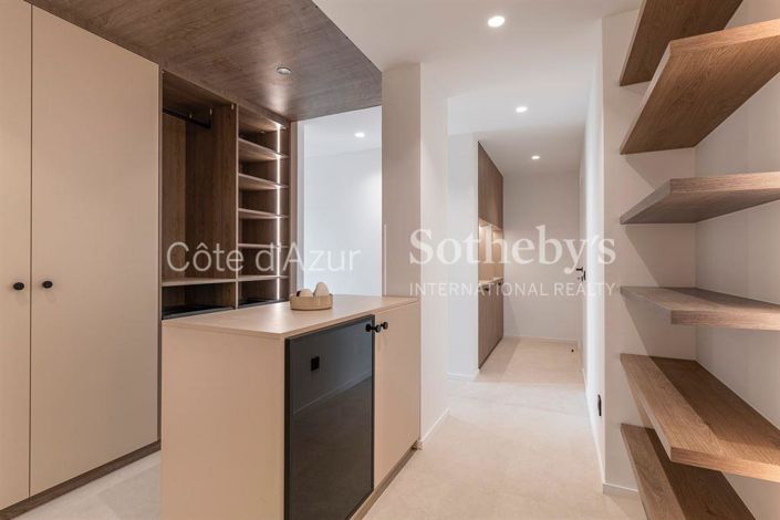 Image No.12-4 Bed House for sale