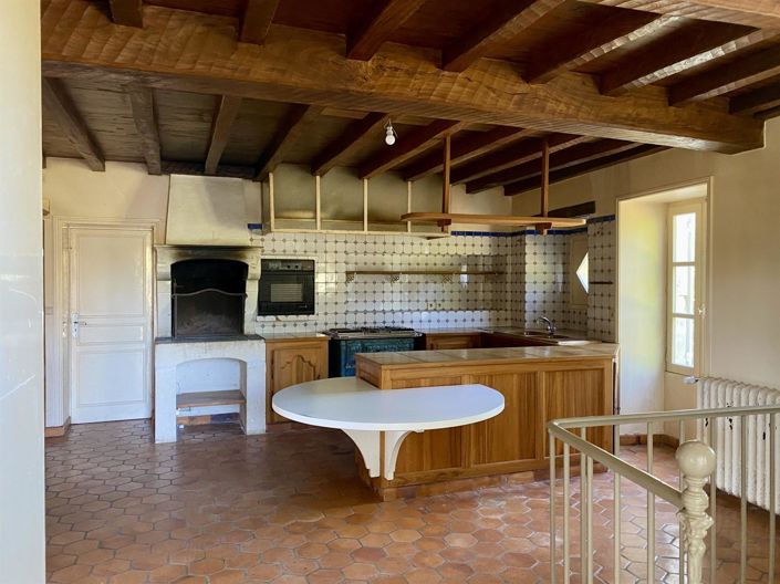 Image No.9-4 Bed Property for sale