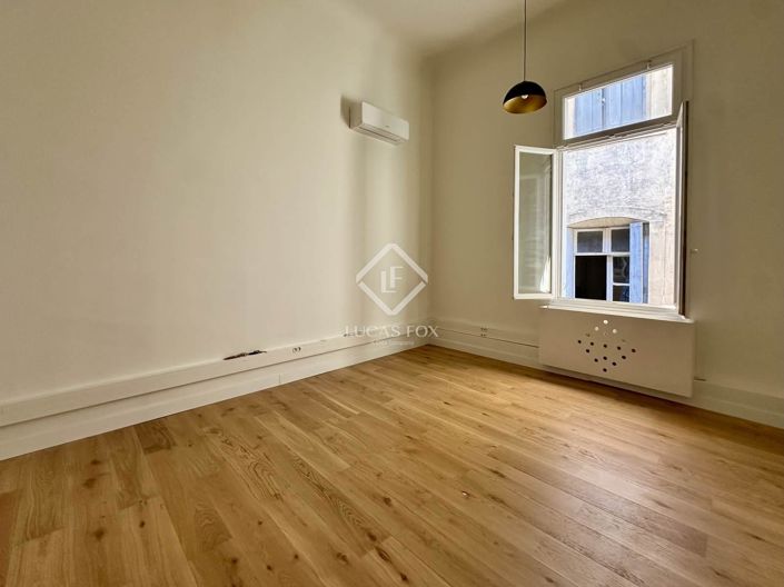 Image No.10-5 Bed Apartment for sale