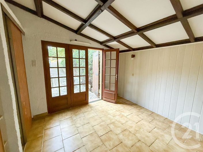 Image No.10-3 Bed House for sale