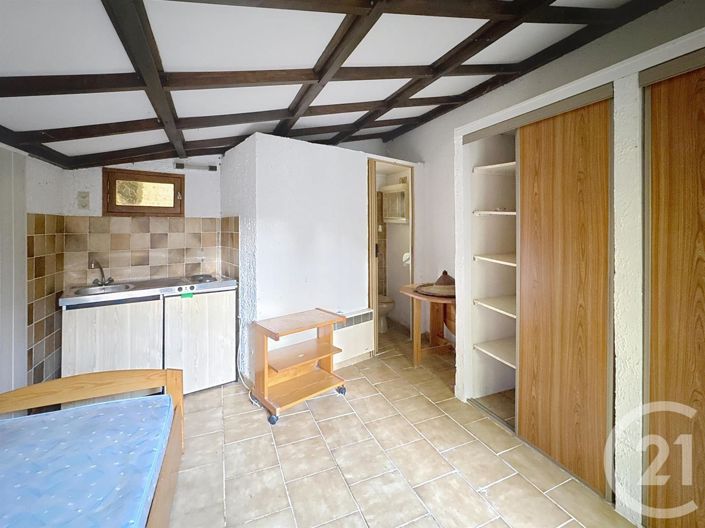 Image No.11-3 Bed House for sale