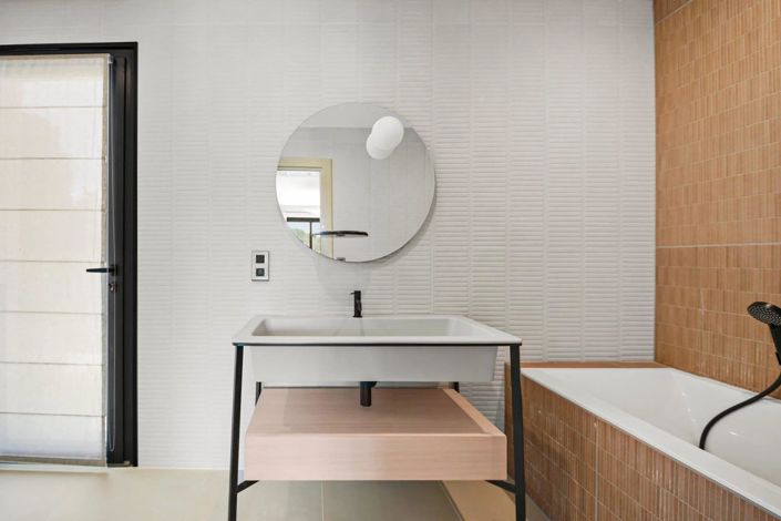 Image No.13-4 Bed House for sale