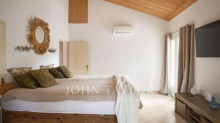 Image No.13-8 Bed House for sale