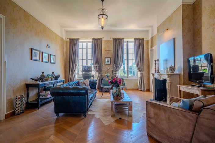 Image No.11-10 Bed House for sale