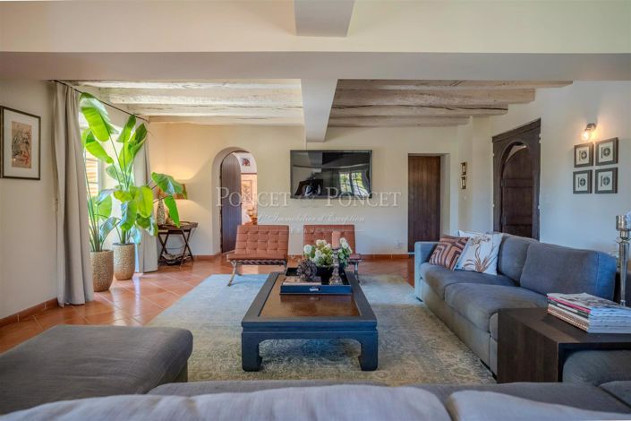 Image No.17-10 Bed House for sale