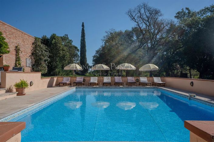 Image No.21-10 Bed House for sale