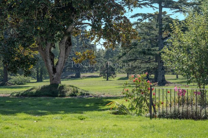 Image No.29-10 Bed House for sale