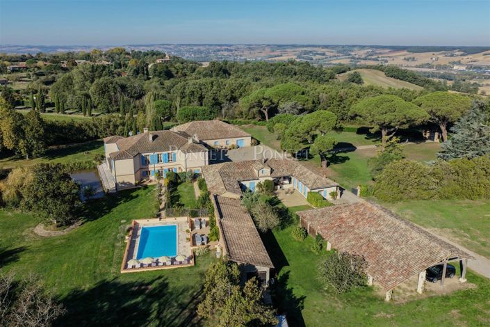 Image No.31-10 Bed House for sale