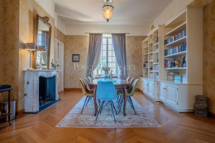 Image No.9-10 Bed House for sale