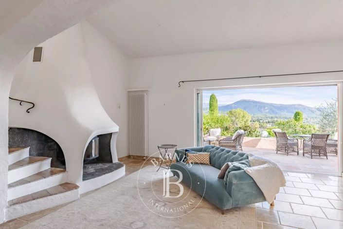 Image No.2-3 Bed House for sale