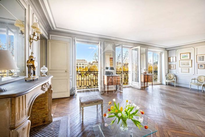 Image No.8-3 Bed Apartment for sale