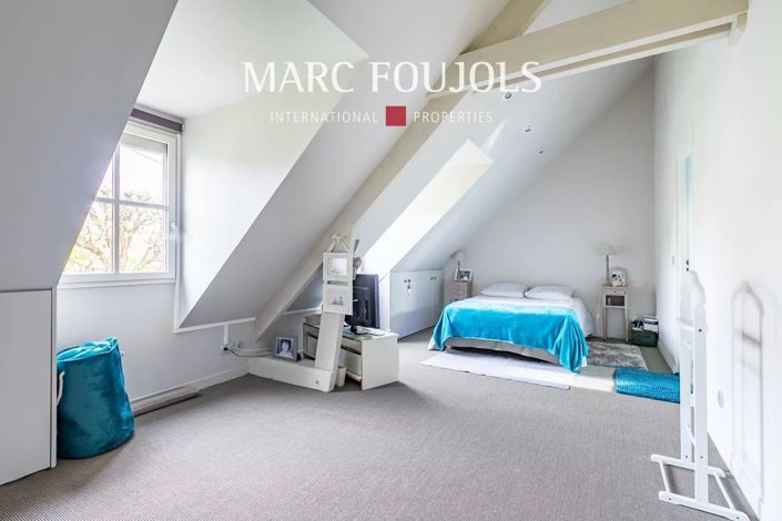 Image No.21-5 Bed House for sale