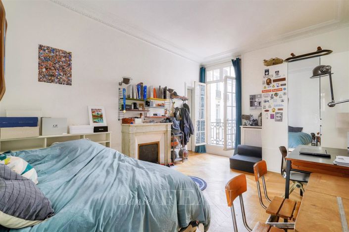 Image No.10-3 Bed Apartment for sale