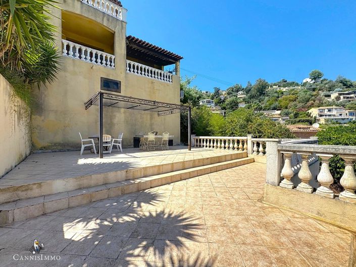 Image No.21-4 Bed House for sale