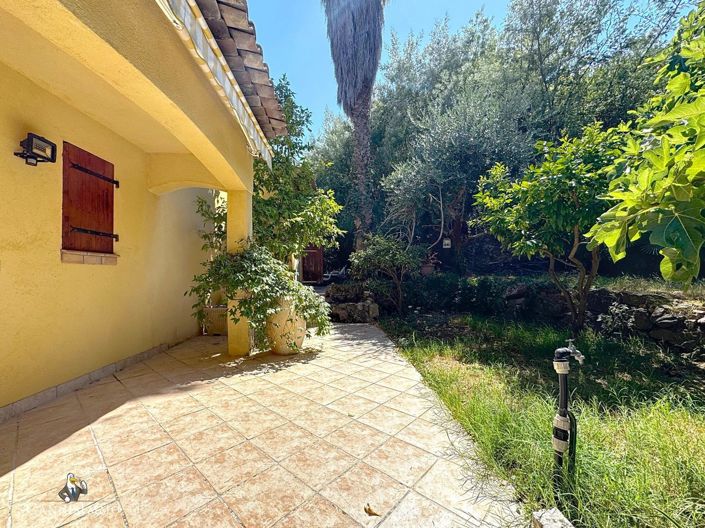 Image No.8-4 Bed House for sale