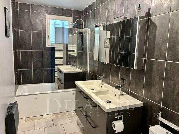 Image No.6-3 Bed House for sale