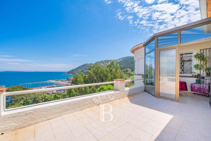 Image No.3-7 Bed House for sale