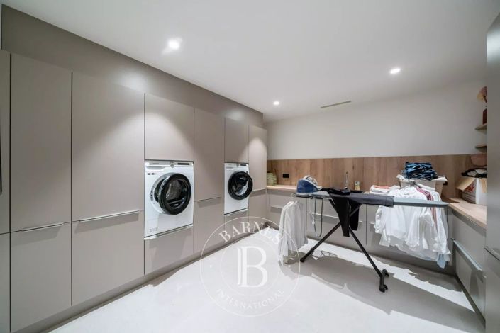 Image No.14-4 Bed House for sale