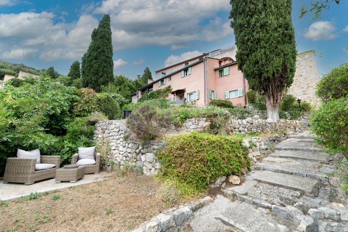 Image No.10-3 Bed House for sale