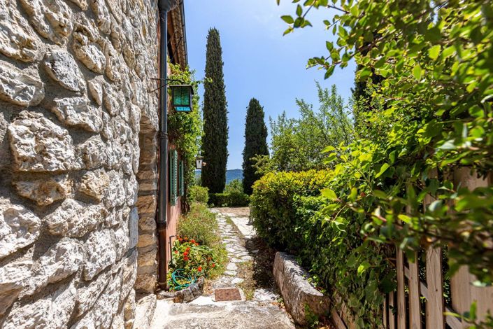 Image No.15-3 Bed House for sale