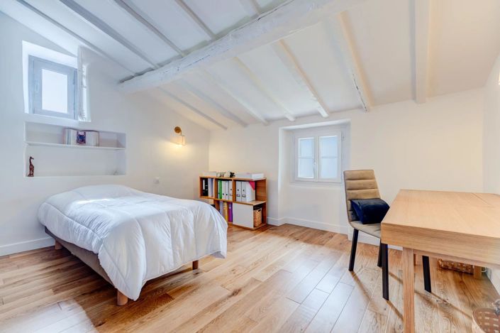 Image No.24-3 Bed House for sale