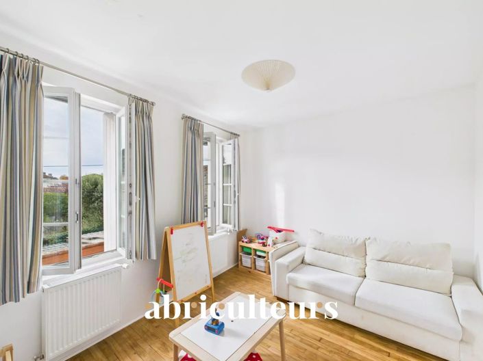 Image No.7-3 Bed House for sale