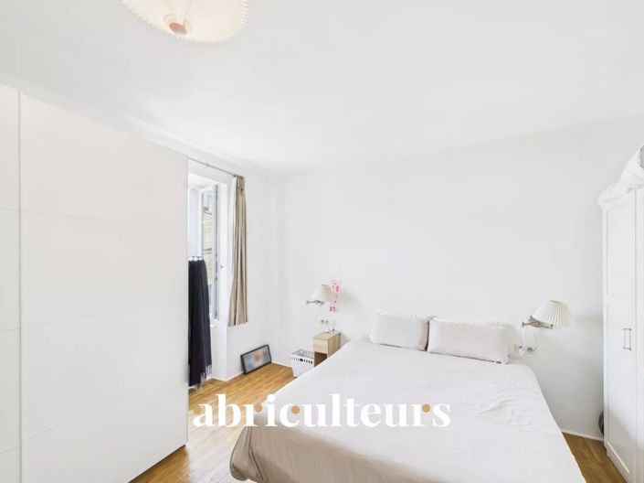 Image No.9-3 Bed House for sale